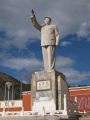 Статуя Мао Цзэдуна на площади Тянфу в центре Чэнду провинции Сычуань