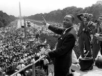 Мартин Лютер Кинг-младший на митинге