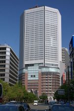 Небоскрёб Umeda Hankyu Building — здание железнодорожной станции Осака-Умэда