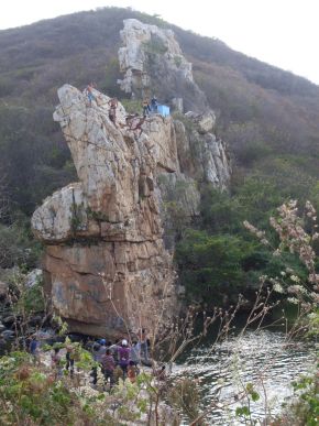 Morro de Pedra in Juru - Paraíba, Brasil - panoramio.jpg