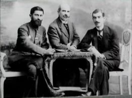 И. Г. Александров (слева)