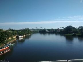 Ponte sobre o Rio Corrente entre Santa Maria da Vitória e São Félix do Coribe - Bahia.jpg