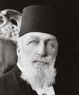 Portrait Caliph Abdulmecid II (cropped).jpg
