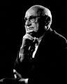 Милтон Фридман (31 июля 1912 — 16 ноября 2006), американский экономист, обладатель премии по экономике памяти Альфреда Нобеля 1976 года