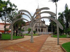 Praça Matriz, Palmital (SP).jpg