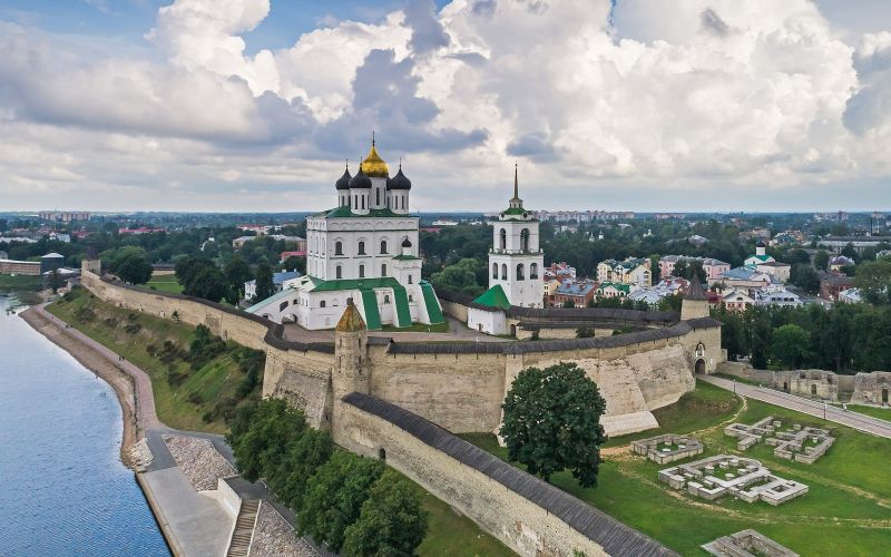 Файл:Pskov asv07-2018 Kremlin aerial7.jpg