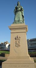 Статуя королевы Виктории работы Жоржа Уоллета в Джерси