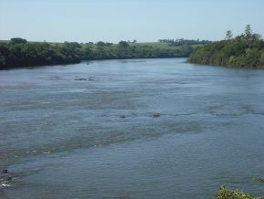 Rio Ivai - Floresta - Paraná, Brasil - 94 - panoramio.jpg