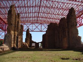 Ruinas da igreja matriz de Vila Bela 2.jpg