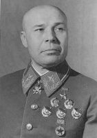 Маршал Советского Союза Семён Константинович Тимошенко в форме обр. 1940 г.