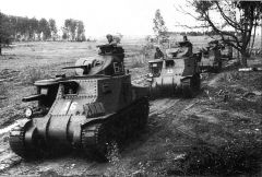 Танки М3 Lee (поставляемые по лендлизу) 6-й гвардейской армии под Курском, июль 1943.