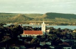 Vista da Igreja de Rifaina.jpg