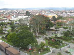 Vista parcial da cidade de Itiruçu.jpg