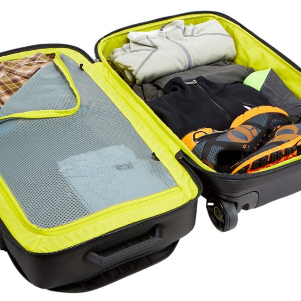 thule-subterra-wheeled-duffel-70cm28-3-1100x1100