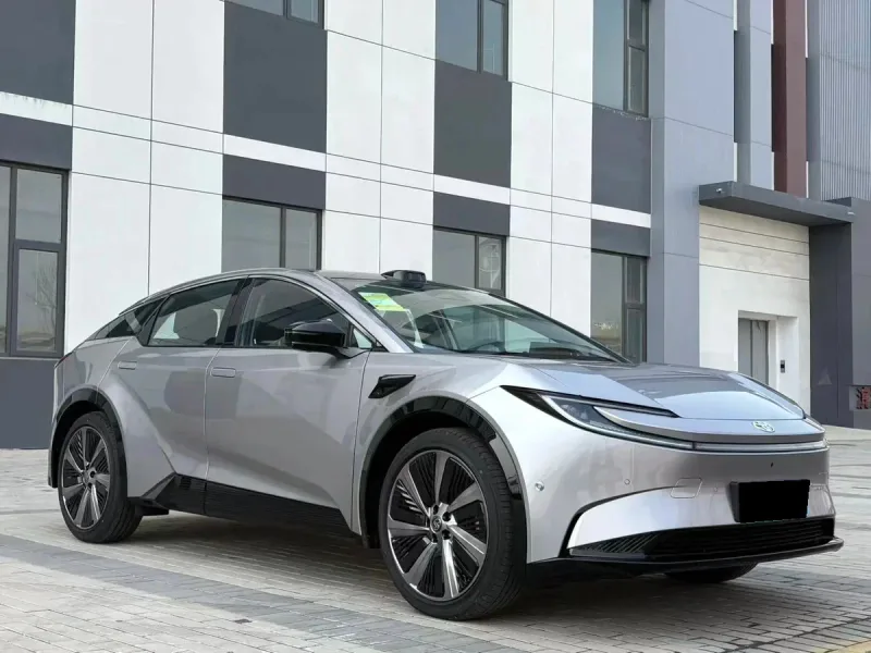 Toyota bZ5, 2025