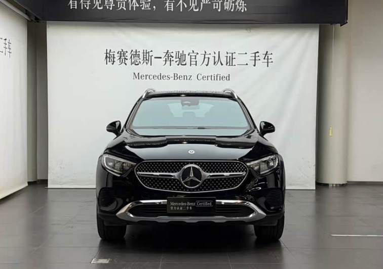 GLC 260L 4MATIC — версия с удлинённой базой, 204 л.с., от 6 290 000 ₽