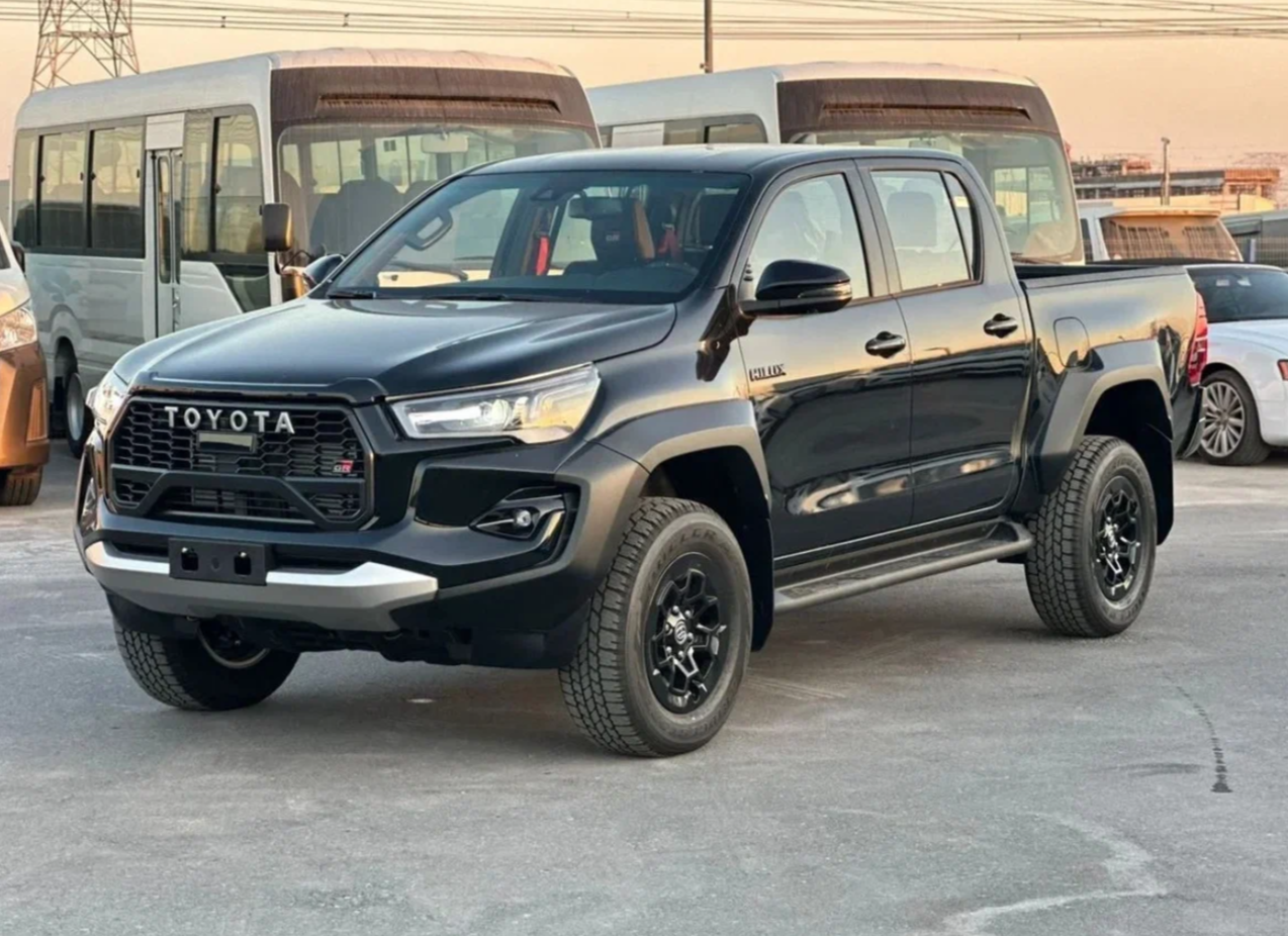 Toyota Hilux — рабочая лошадка Персидского залива, доступна под заказ