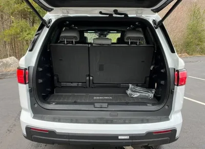 Toyota Sequoia Limited i-FORCE MAX, 2025 — фото 11