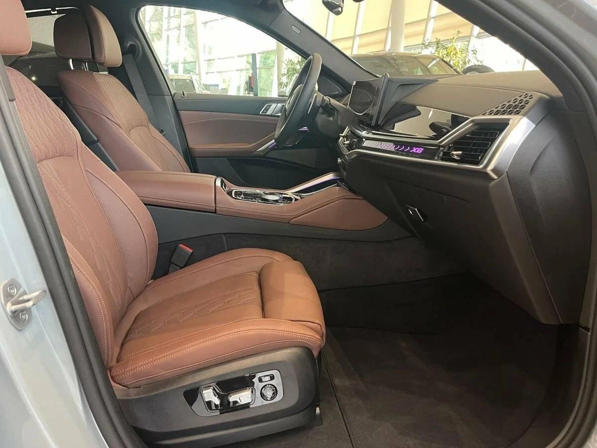 BMW X6 2026 года — кузов кроссовер-купе, 3.0-литровый турбомотор, 381 л.с.