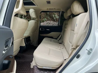 Toyota Land Cruiser 300 FL рестайлинг, 2026 — фото 10