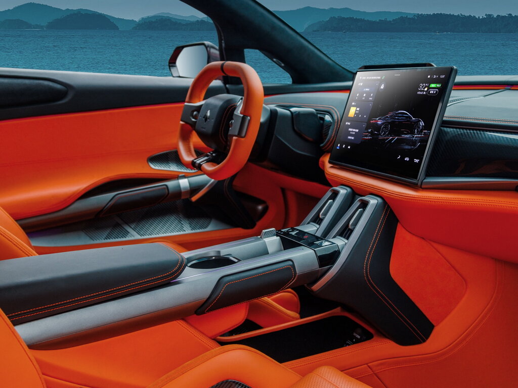 GAC Hyptec SSR, салон — батарея 74,7 кВт·ч, запас хода до 506 км CLTC