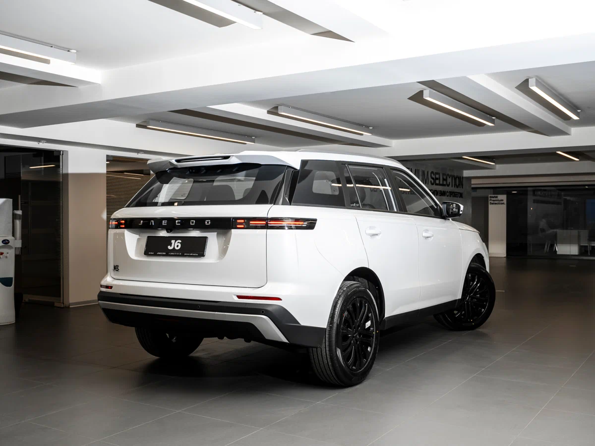 Jaecoo J6 — узнаваемый дизайн кузова в стиле классических английских внедорожников
