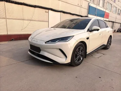BYD Seal DM-i 2025
