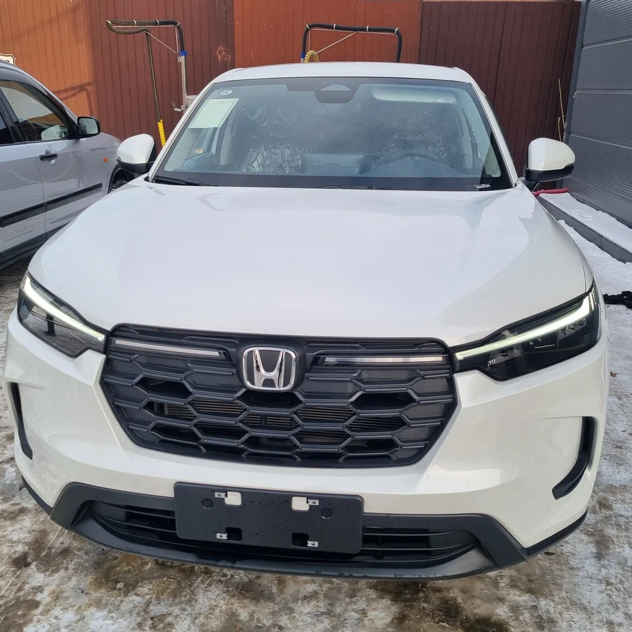Салон Honda HR-V: вариатор, 122 л.с., передний привод
