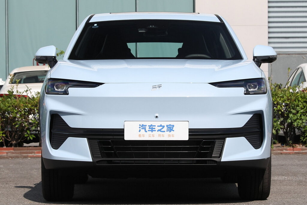 Jetour Shanhai L6 — первый подключаемый гибрид линейки Shanhai, 204 л.с., от 2 310 000 ₽