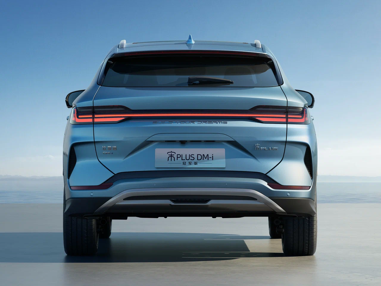 BYD Song Plus DM-i — самый продаваемый гибридный кроссовер BYD в мире