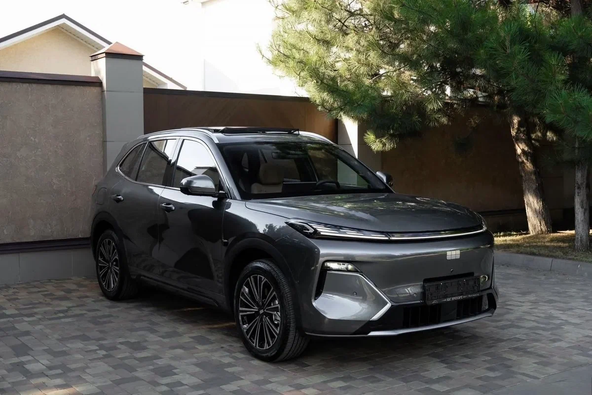 Geely Starship 7 EM-i, 193 л.с. — от 2 690 000 ₽ под ключ