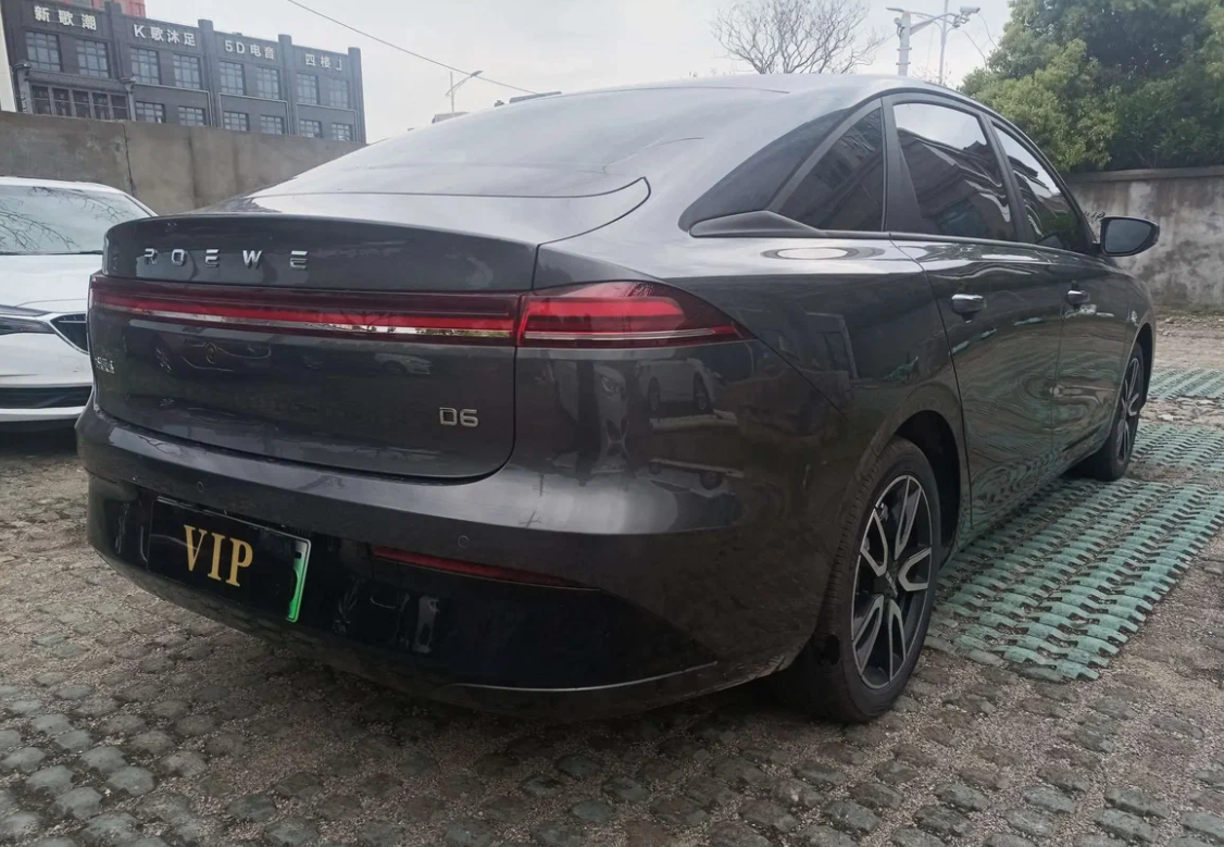 Roewe D6 — электрический седан, под заказ из Китая от 2 110 000 ₽ под ключ