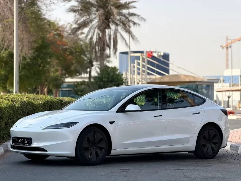 Tesla Model 3, 2026