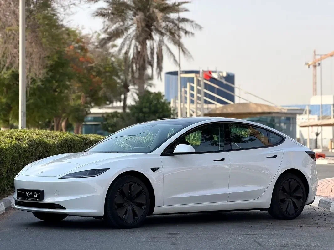 Tesla Model 3 RWD — обновлённый Highland китайской сборки, от 4 300 000 ₽ под ключ