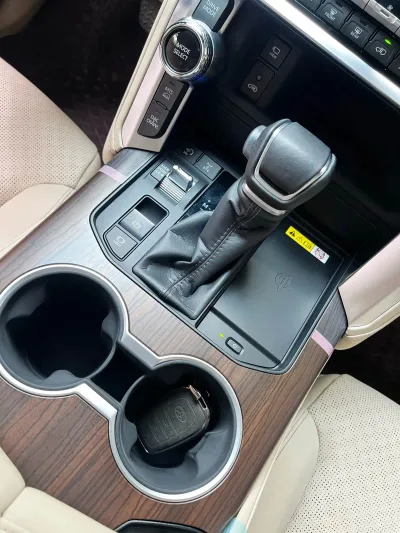 Toyota Land Cruiser 300 FL рестайлинг, 2026 — фото 9