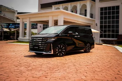 Toyota Vellfire, 2026 — фото 1