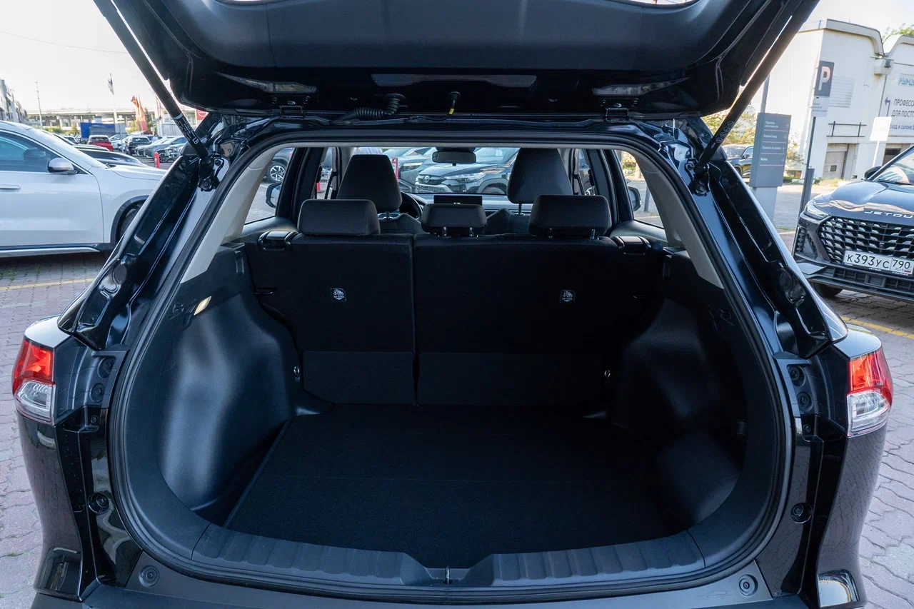 Toyota Corolla Cross Hybrid под заказ — 1,8-литровый гибрид, 3 290 000 ₽ под ключ