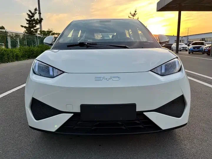 BYD Seagull — передний привод, мотор 55 кВт (около 73 л.с.)