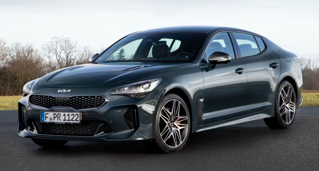 Kia Stinger GT — заднеприводная платформа, битурбо V6 на 370 л.с.
