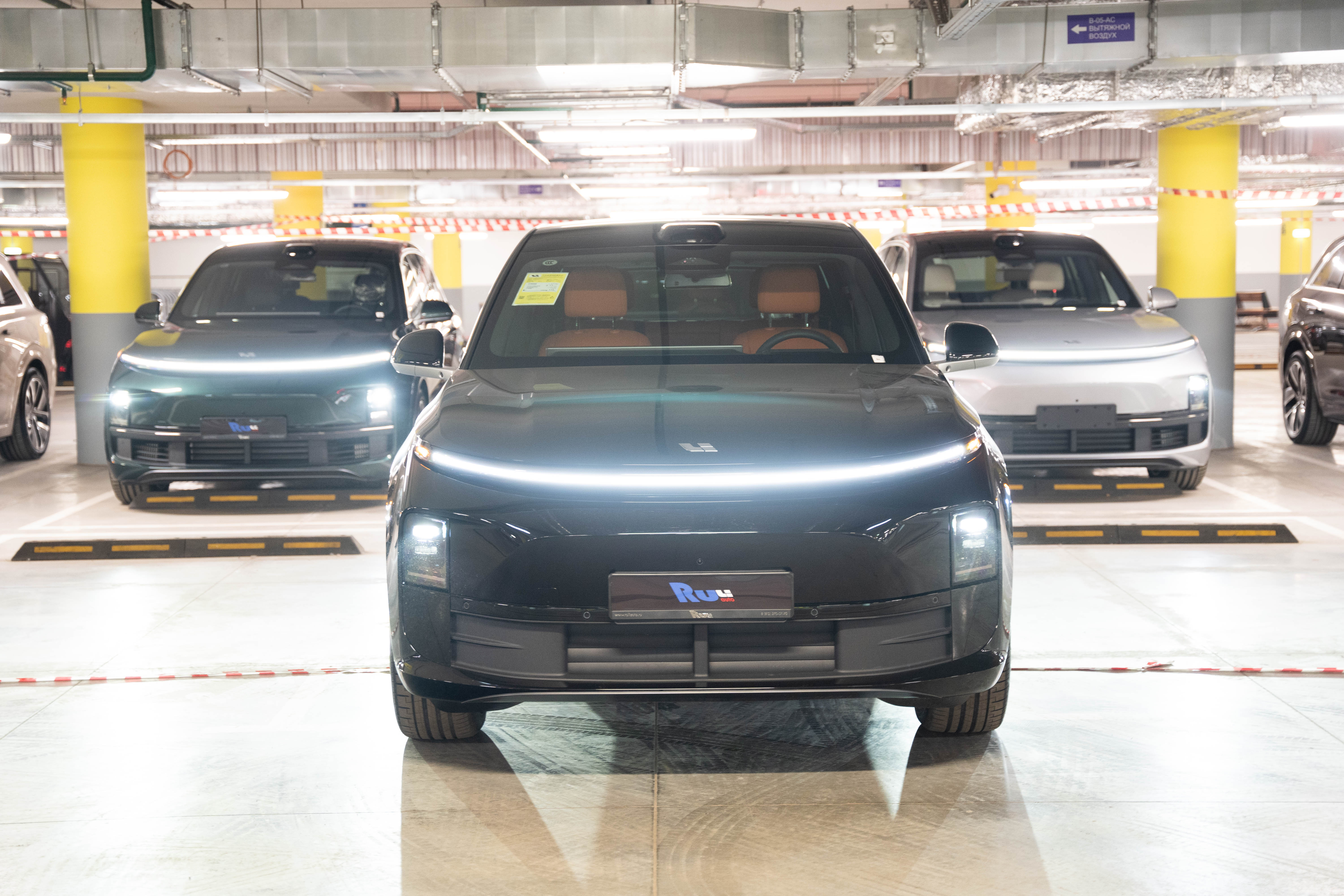 Li Auto L6 — кроссовер, EREV, полный привод