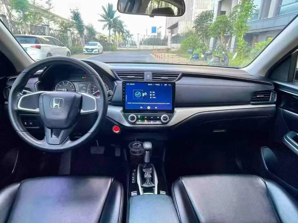 Задняя часть Honda Envix
