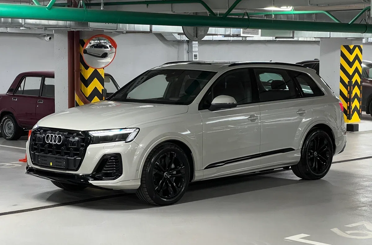 Audi Q7 55 TFSI, 2026