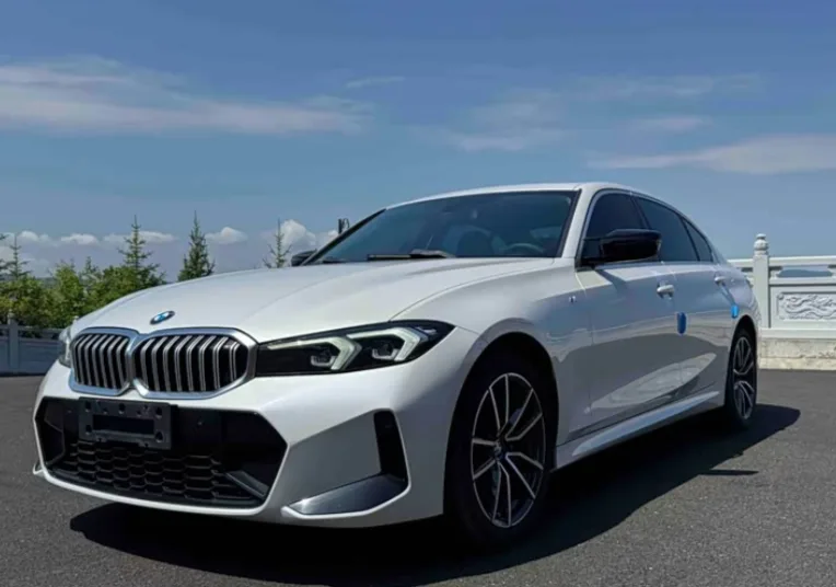 BMW 3-series, 2023
