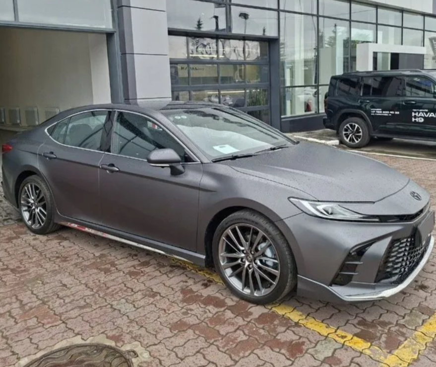 Toyota Camry Hybrid 2.5 HEV — 4 190 000 ₽ под ключ