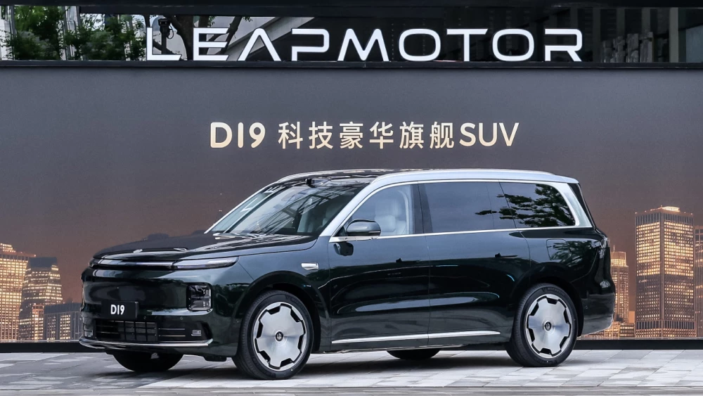 Leapmotor D19 — флагманский SUV марки, гибрид EREV на 536 л.с.