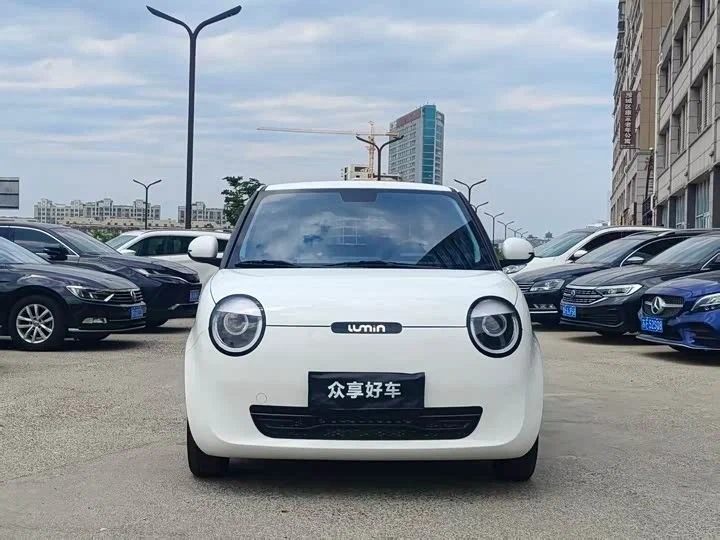 Changan Lumin 2026 — компактный городской электромобиль, от 990 000 ₽ под ключ