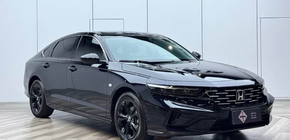 Honda Accord — вид сзади, кузов седан