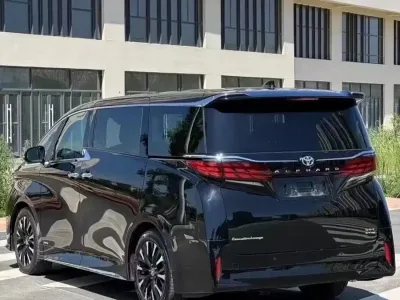 Toyota Alphard Hybrid Executive, 2026 — фото 5