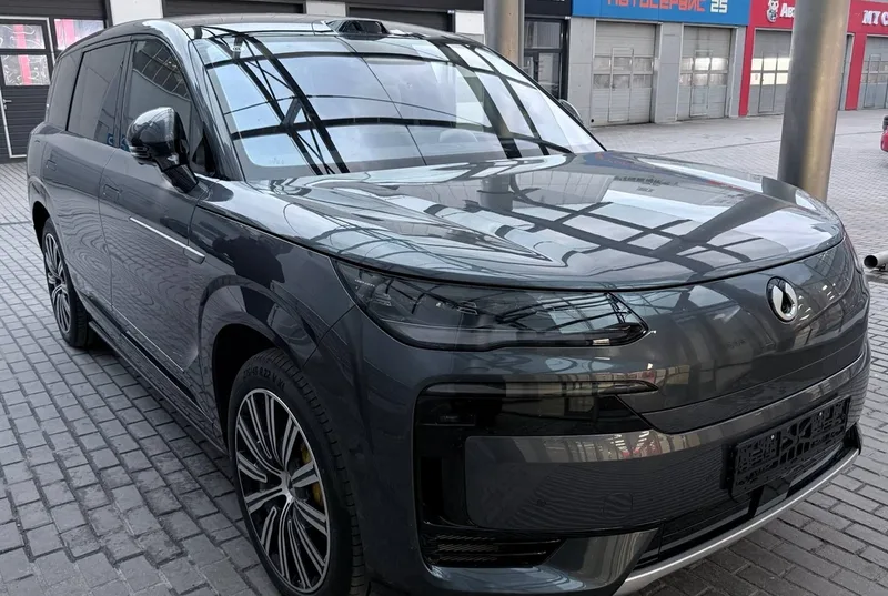 Denza N9, 2026