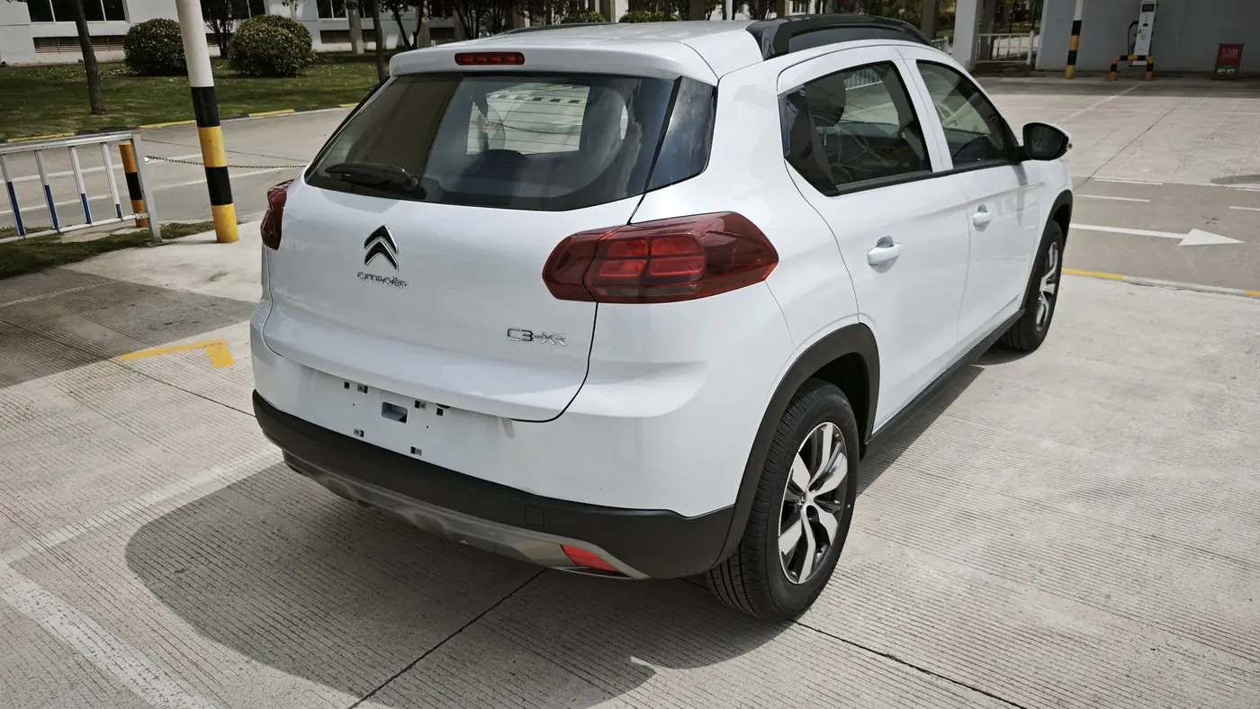 Citroen C3-XR сбоку — платформа PSA PF1, длина 4288 мм